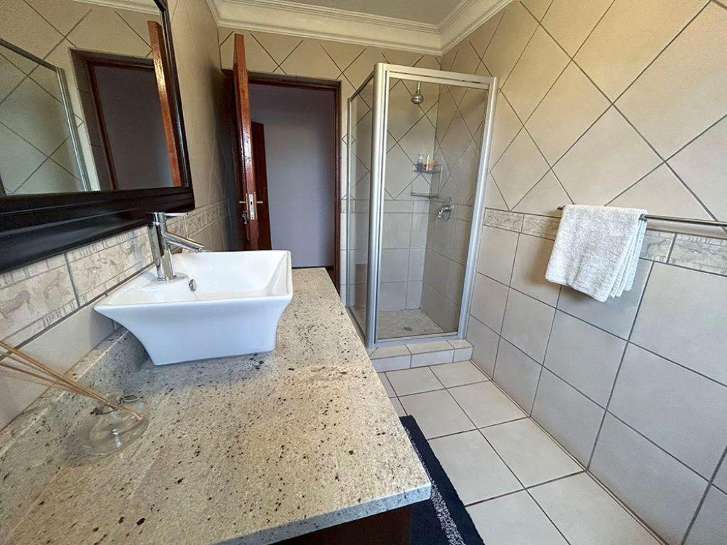 Royal Guesthouse Mtunzini Kamer foto
